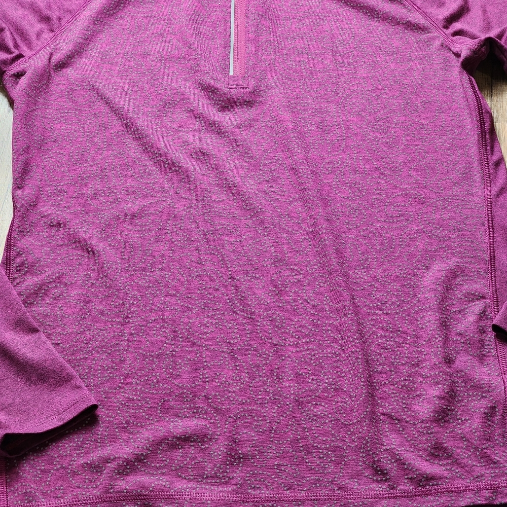 Women's Old Navy Active GoDry Long Sleeve Running Top w/ Thumb Holes Size Medium - Picture 6 of 13
